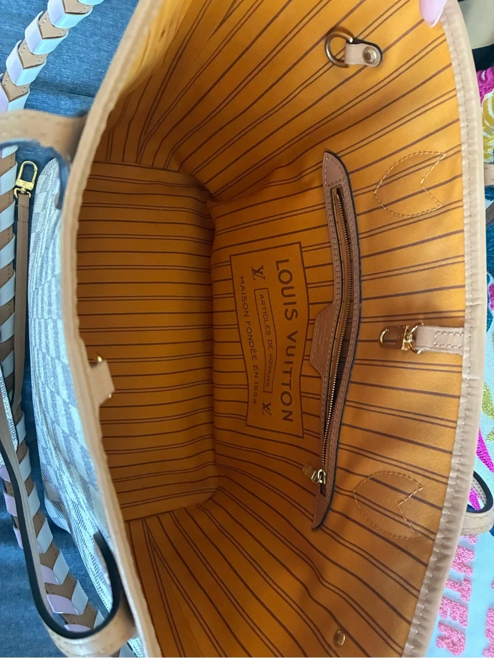 Limited Edition LV MM Neverfull with Pouch and FREE Wallet